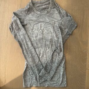 Grey Lululemon Swiftly Tech Long Sleeve Crew Size:xs